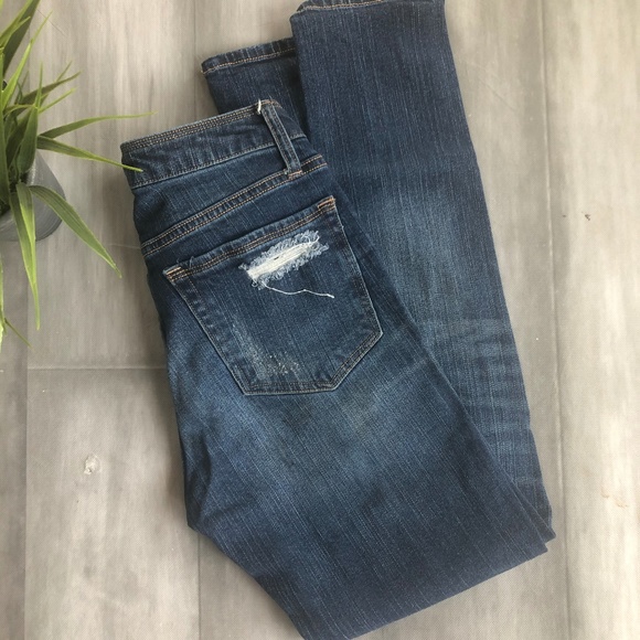 Daytrip Distressed Skinny Jean - Picture 4 of 4